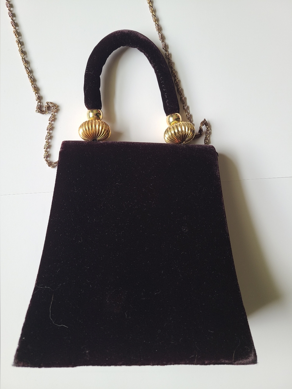Vintage Elegant Black Velvet Handbag with Gold Accent - Picture 3 of 5